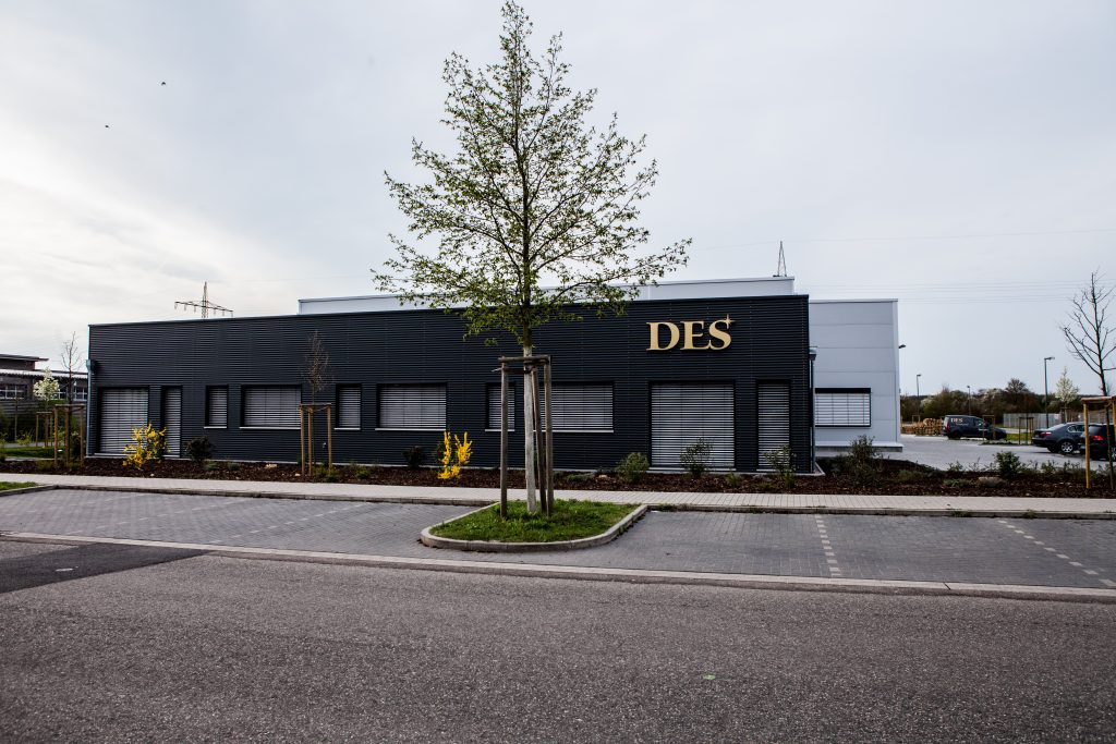 D.E.S. Extérieur
