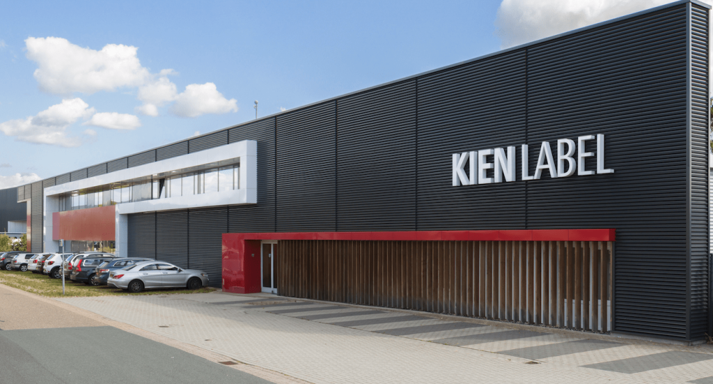 Kien Label Côté extérieur