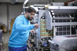 Checking label at the machine